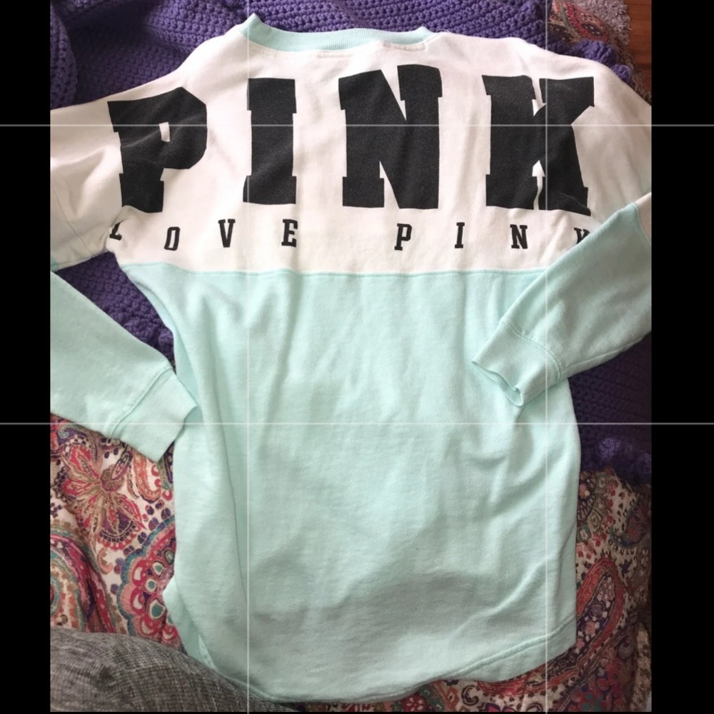 PINK VS Crew